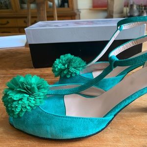 Green t-strap heels size 41